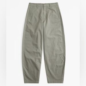 Abercrombie Mid Rise Barrel Pant